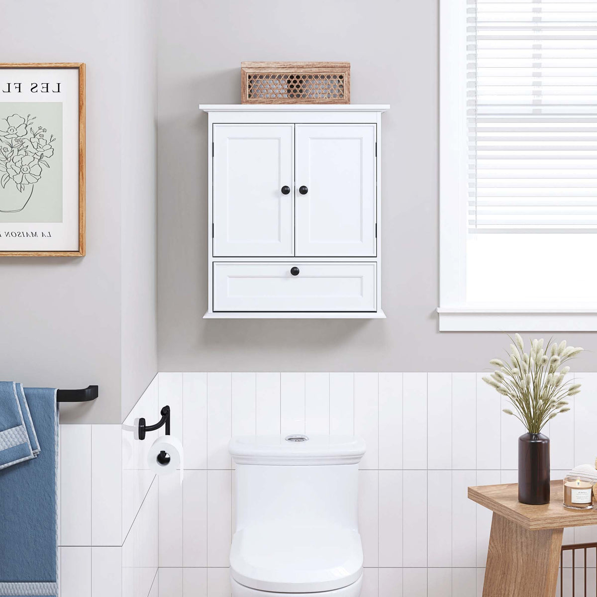 White Bathroom Wall Cabinet with Doors O297999
